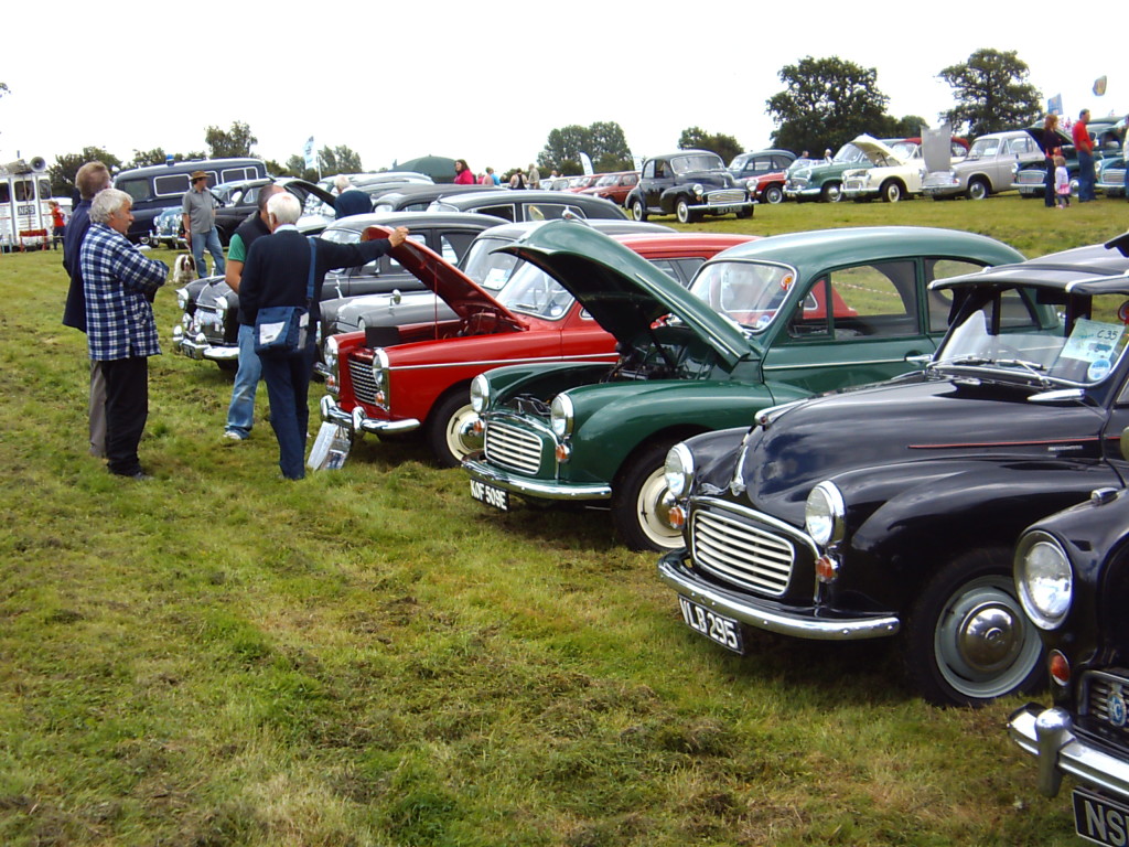 Morris Minors at the BL Spares Day